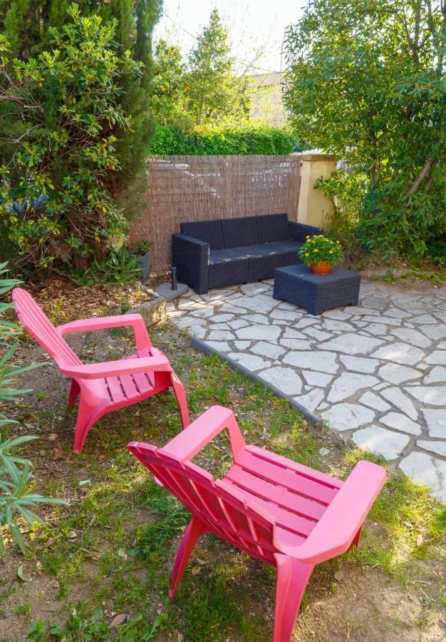 Studio Au Calme Tout Confort Proche Des Plages - Jardin Wifi Parking Fréjus Kültér fotó